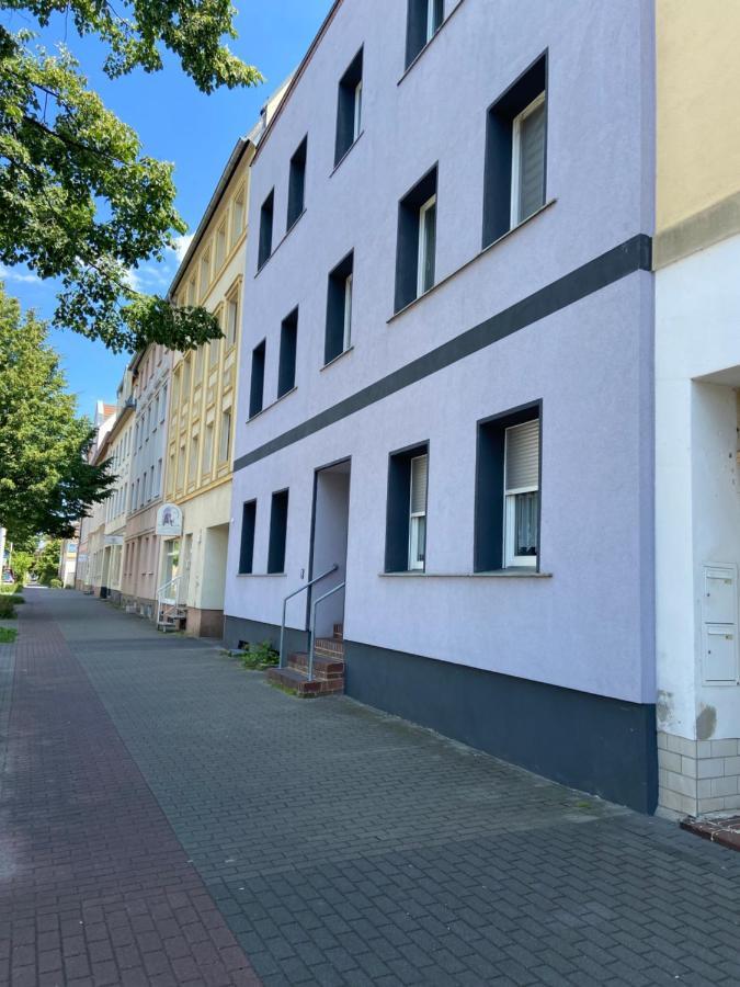 Schoene Mit Kostenlosem Parkplatz Apartment